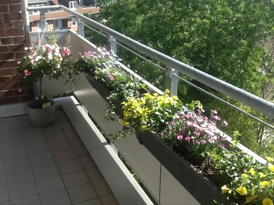 Schöne, möblierte Wohnung mit Balkon