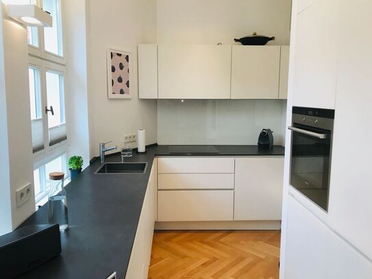 FINEST LIVING at Ku'Damm - Modern, Bright & Quiet Apartment with Balcony, Berlin - Amsterdam Apartments for Rent