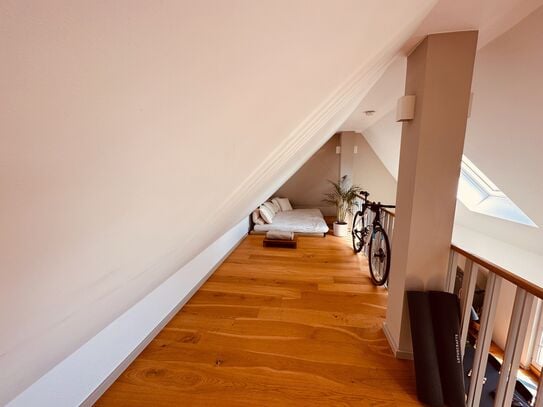 Spacious, gorgeous penthouse in Neukölln