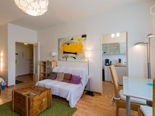 Bright and pretty flat in Wilmersdorf