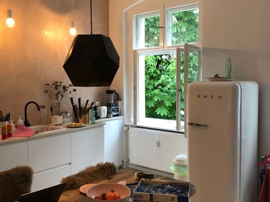 Spectacular renovated 2 room apartment in the heart of Prenzlauer Berg