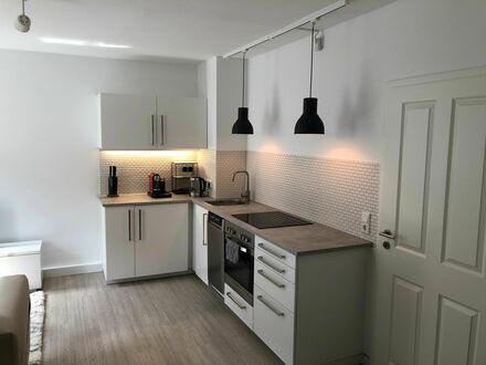 Kernsaniertes stylisches Appartment in zentraler Lage | Core renovated stylish apartment in central location
