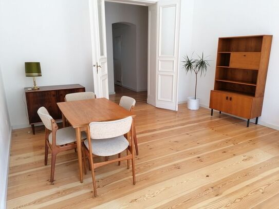 Sun-drenched Apt. with Wood Floors in Perfect Location!, Berlin - Amsterdam Apartments for Rent