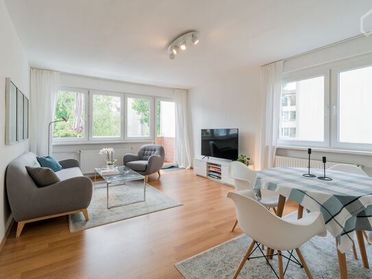 Wunderschöne und helle 2.5 Zimmer Wohnung in Charlottenburg/Wilmersdorf