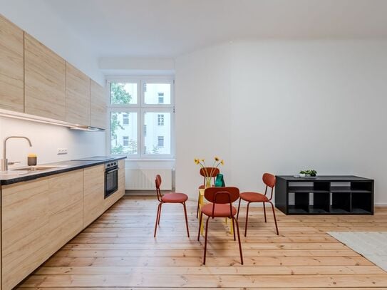 Charming Apartment in the Heart of Schillerkietz (Neukölln), Berlin - Amsterdam Apartments for Rent