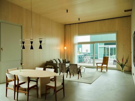 Luxuriöses Penthouse Apartment mit Vintage-Möbeln | Luxurious Penthouse Apartment with Vintage Furniture