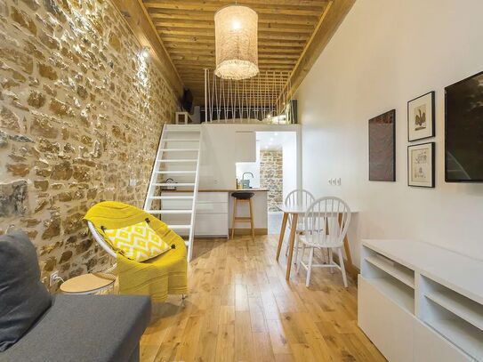 Welcome to Loft Ainay 4: Your Authentic Lyon Experience