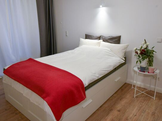 Fashionable and cosy suite in Berlin Mitte with high quality equipment