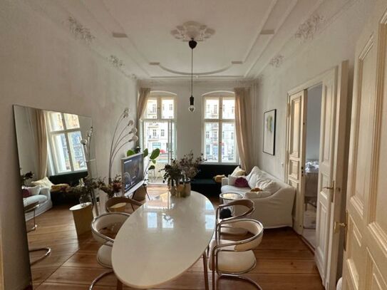 Renovated old building apartment 2,5 rooms in Prenzlauer Berg