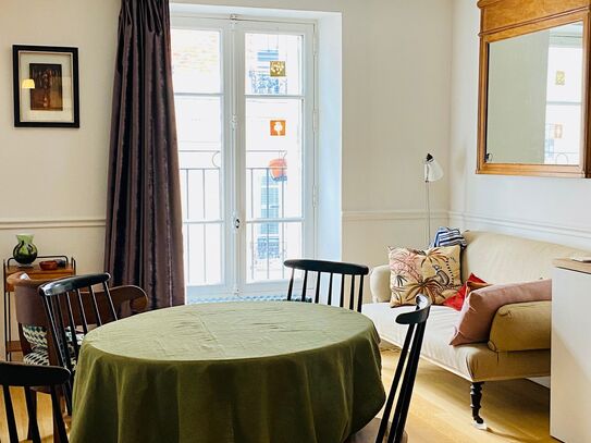 Cosy and elegant flat close to Montmartre (Paris)