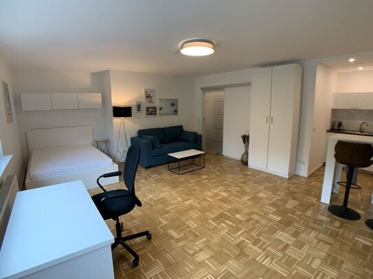 Perfectly furnished, bright apartment (first occupation) in Cologne