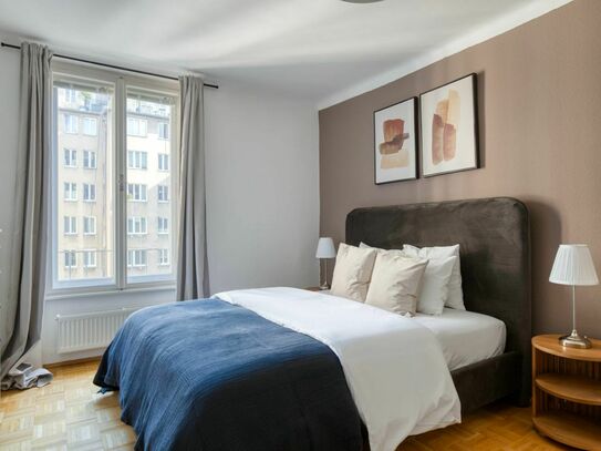 2 Zimmer Wohnung mitten in Wien im 1. Bezirk. Wohnung mit Aufzug, unweit Schwedenplatz U1