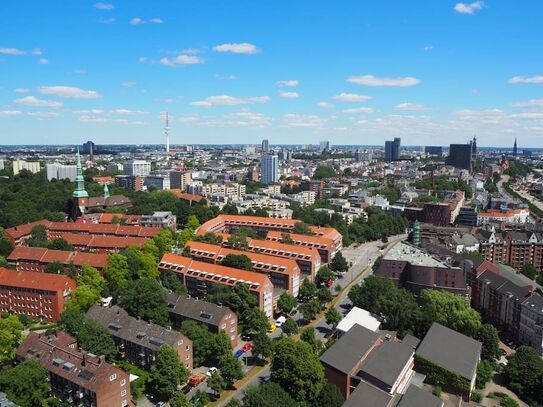 Great View - close to "Fischmarkt" and with balcony