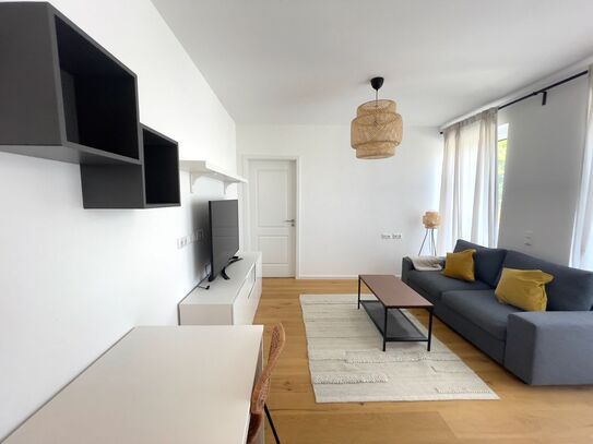 New, bright & modern 1-room apartment with balcony & private parking space in Hanover, near MHH, Hannover - Amsterdam A…