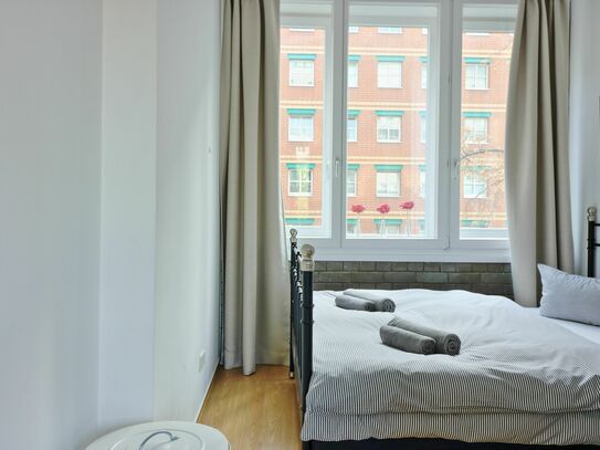 Gemütliches 1,5-Zimmer Apartment mit eigener Terrasse - direkt am Checkpoint Charlie