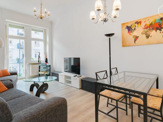 Modern 3-Room Altbau (high ceilings) Central - Berger Straße - Höhenstraße