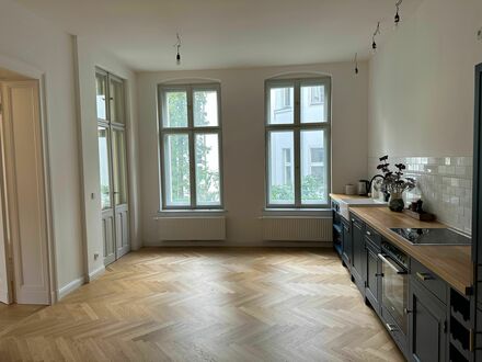 Großzügige, exklusiv eingerichtete 2-Zimmer Altbau-Wohnung nähe Freie Universität, beste Lage in Berlin Zehlendorf | Sp…