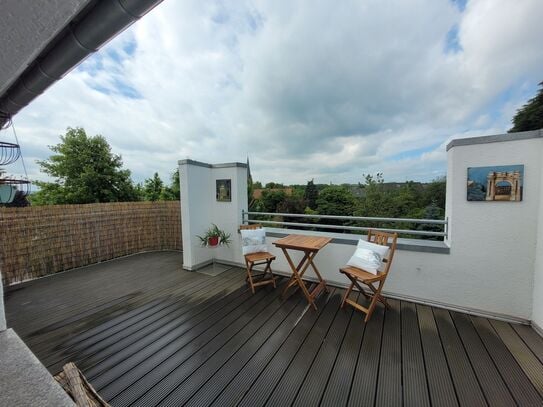 Wohnen auf Zeit, möblierte Wohnung mit traumhafter Dachterrasse