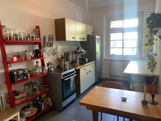 Short-Term Sublease with a Winter Garden | Neukoln | 77m2