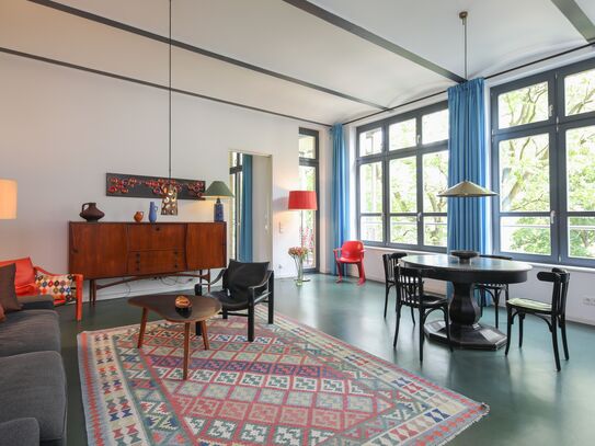 Loft-Charme in sanierter, alter Klavier - Manufaktur mit Autostellplatz und Balkon in Kreuzberg