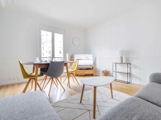 Elegant Parisian Retreat: 2-Bedroom Gem in the Heart of the 17th Arrondissement