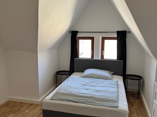 Spacious studio in Düsseldorf, Dusseldorf - Amsterdam Apartments for Rent