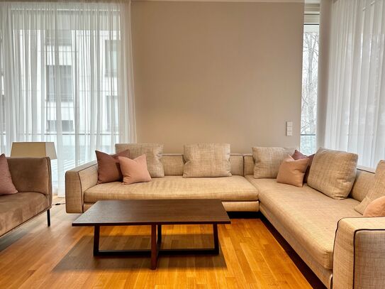 SPACIOUS LUXURY APARTMENT IN DIPLOMATENPARK