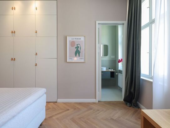 Wonderful, beautifully furnished 2room flat with south facing balcony in best location of Kreuzberg, Berlin - Amsterdam…