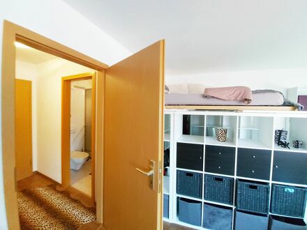 Attraktive 1-Zimmer-Wohnung mit Balkon und Einbauküche in Glauchau