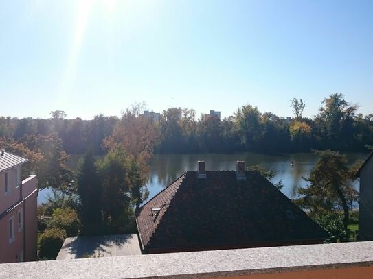 Dachterrasse und Mainblick – Hochwertiges, möbliertes 2-Zimmer Penthouse