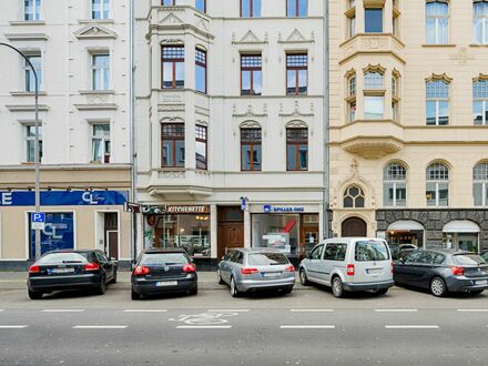 Renovierte, moderne 3 Zimmer-Dachterrassenwohnung mit Kamin