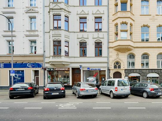 Renovierte, moderne 3 Zimmer-Dachterrassenwohnung mit Kamin