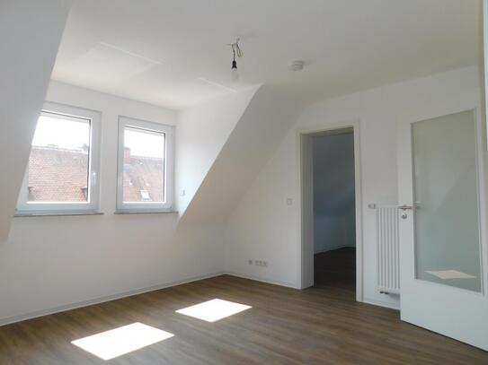 Apartment for rent in 63452 Hanau, Dachgeschosswohnung zur Miete