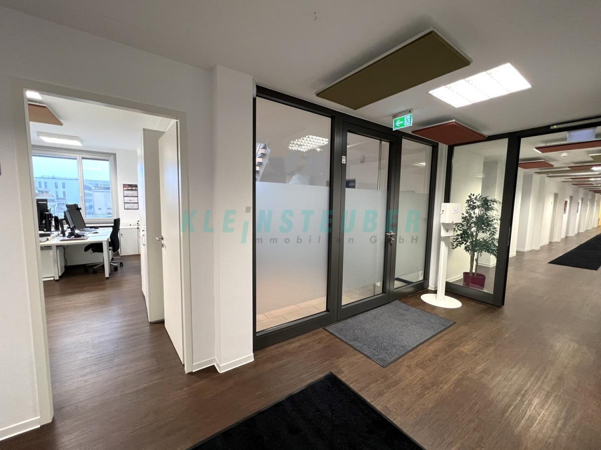                                                               Repr&auml;sentative B&uuml;ro-/ Praxisfl&auml;che in zentraler Lage                                                       in Mitte (Ingolstadt)