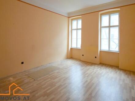 ALTBAU - sanierungsbedürftig mit BALKON-Möglichkeit