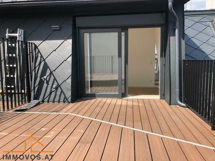 22 m2 Sonnendeck auf schönem Altbau: 3 Zimmer ERSTBEZUG - Maisonette mit Süd-Terrasse u. Lift