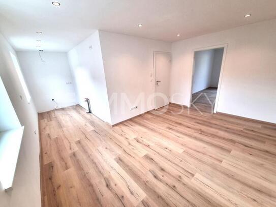 Renovierte 44m² Eigentumswohnung mit Balkon und Garage bezugsfertig!