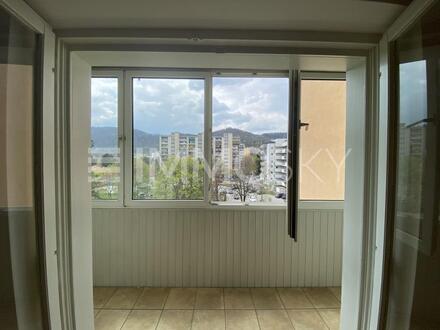 Tolle Wohnung mit Loggia und Aussicht!