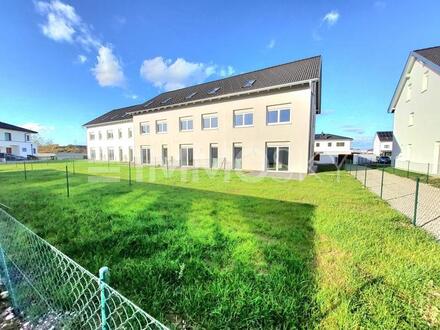 Platz für die Familie auf 3 Etagen mit Garten und 2 PKW Plätze!