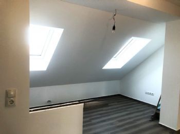 Erstbezug nach Sanierung 2-Zimmer DG-Wohnung im Zentrum von Groitzsch