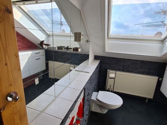 1-raum wohnung im dg