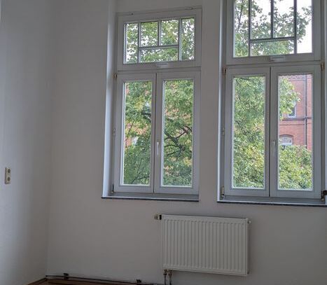 elegante 3 raumwohnung mit stuckverzierung