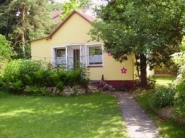 Beauty, cultivated summer cottage with garden in Berlin! Freely on inquiry!!!