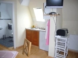 Attic apartment with kitchenette and bathroom for 1 person in Altenessen