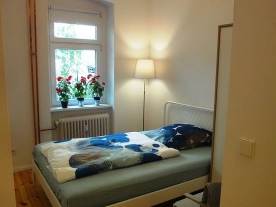 Steglitz: Cosy single flat near Schlossstraße