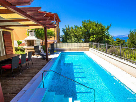 Traumhafte Villa mit Meerblick in Splitska auf der kroatischen Insel Brac