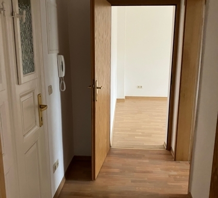 Kleine gemütliche 1 Zimmer-Wohnung im sanierten Altbau, direkt am Rosenthal