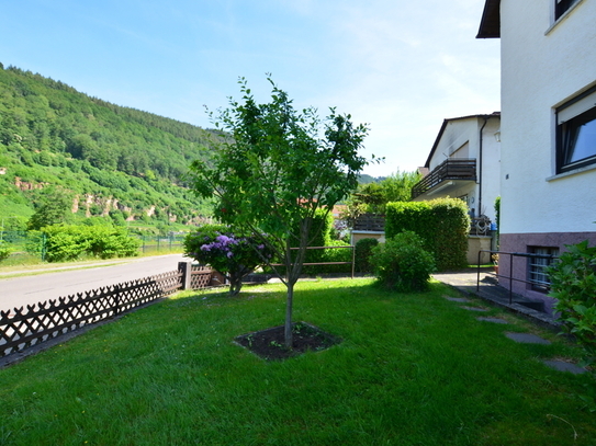 schöne drei-zimmer-wohnung am neckar