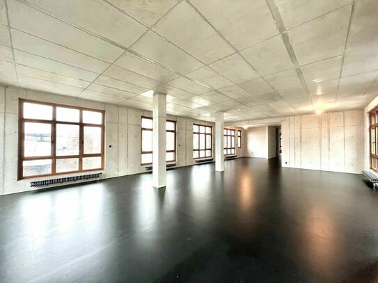 Spektakuläres Loft-Büro am Phoenixhof in Hamburg-Bahrenfeld