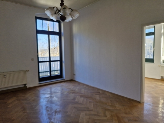 3 Zimmerwohnung mit Einbauküche, Balkon und PKW-Stellplatz zu vermieten!